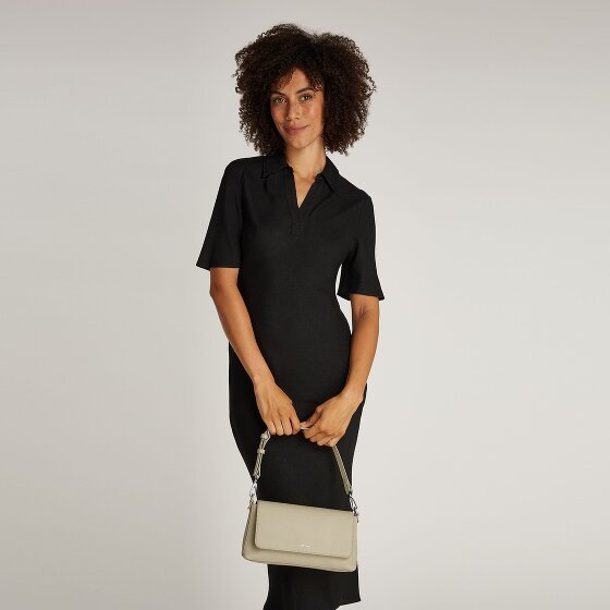 Calvin Klein CK Must Schultertasche 27 cm