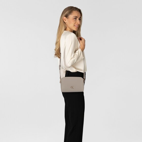 Calvin Klein Minimal Umhängetasche 20 cm