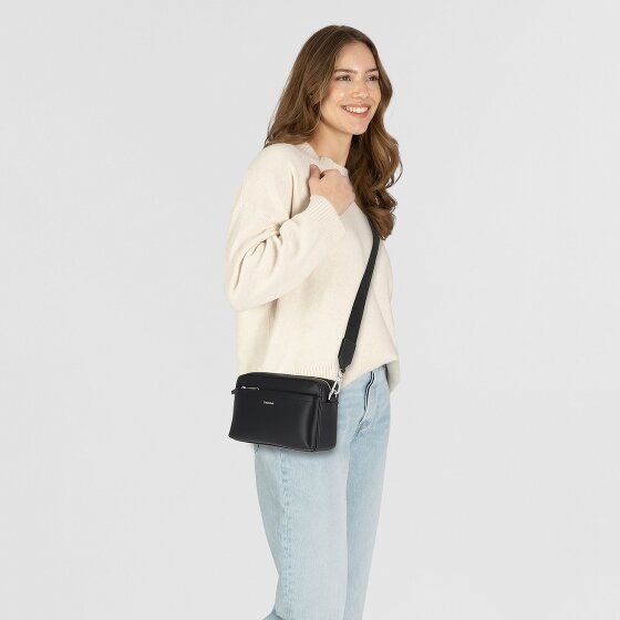 Calvin Klein CK Must Schultertasche 22 cm Calvin Klein CK Must Schultertasche 22 cm