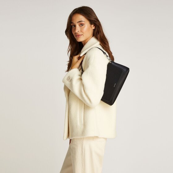 Calvin Klein CK Must Schultertasche 27 cm