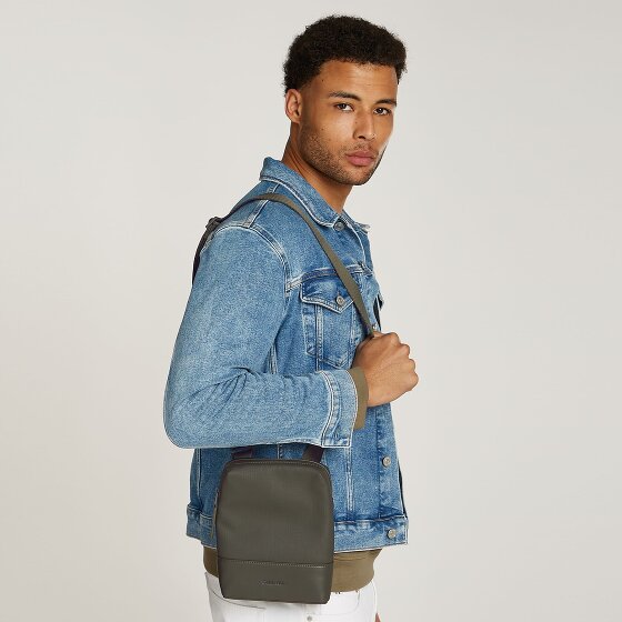 Calvin Klein Tech Sensual Mini Bag Umhängetasche 17 cm Calvin Klein Tech Sensual Mini Bag Umhängetasche 17 cm