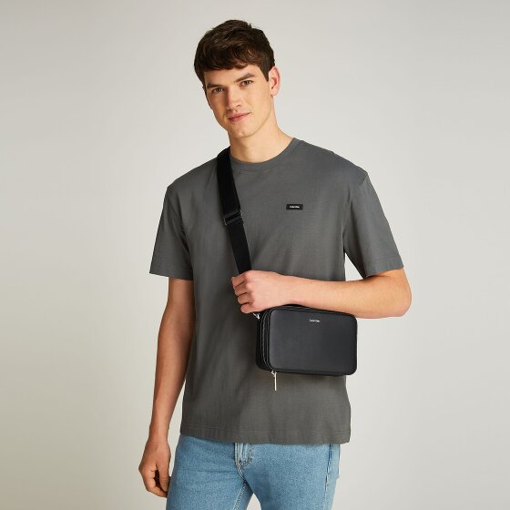 Calvin Klein CK Sleek Umhängetasche 23 cm Calvin Klein CK Sleek Umhängetasche 23 cm