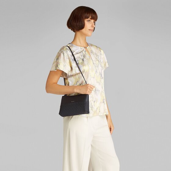 Calvin Klein CK Mixmedia Schultertasche 23 cm