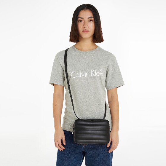 Calvin Klein Line Quilt Umhängetasche 22 cm