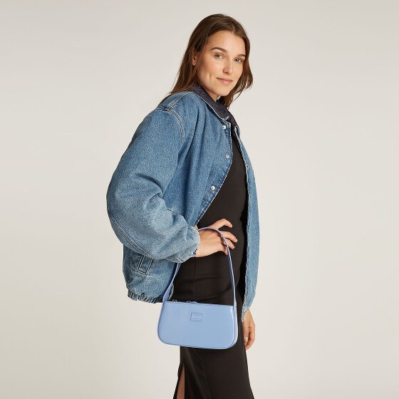 Tommy Hilfiger Jeans TJW Ess Must Schultertasche 22 cm Tommy Hilfiger Jeans TJW Ess Must Schultertasche 22 cm