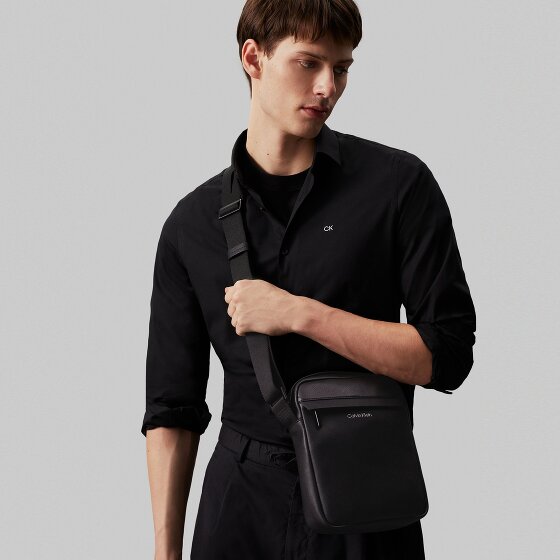 Calvin Klein CK Must Umhängetasche 18 cm