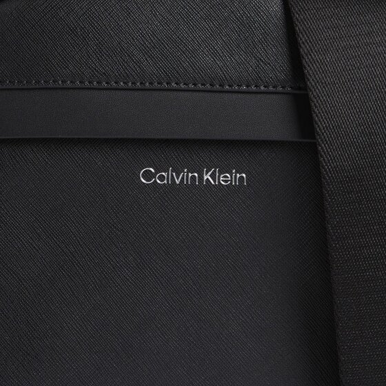 Calvin Klein CK Must Mini Bag Umhängetasche 18 cm Calvin Klein CK Must Mini Bag Umhängetasche 18 cm
