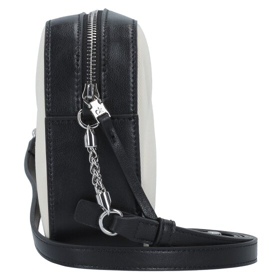 Calvin Klein Quilt Umhängetasche 23 cm Calvin Klein Quilt Umhängetasche 23 cm