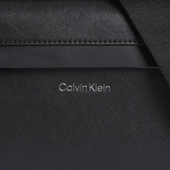 Calvin Klein CK Must Umhängetasche 20.5 cm Calvin Klein CK Must Umhängetasche 20.5 cm
