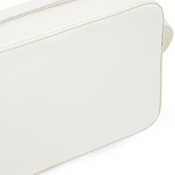Calvin Klein Embossed Umhängetasche 22.5 cm