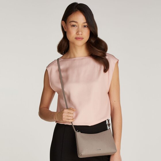 Calvin Klein Ck Must Schultertasche 22.5 cm