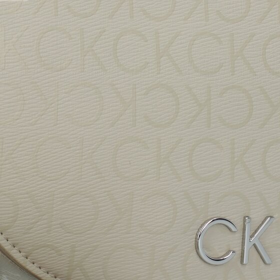 Calvin Klein CK Daily Umhängetasche 23.5 cm Calvin Klein CK Daily Umhängetasche 23.5 cm