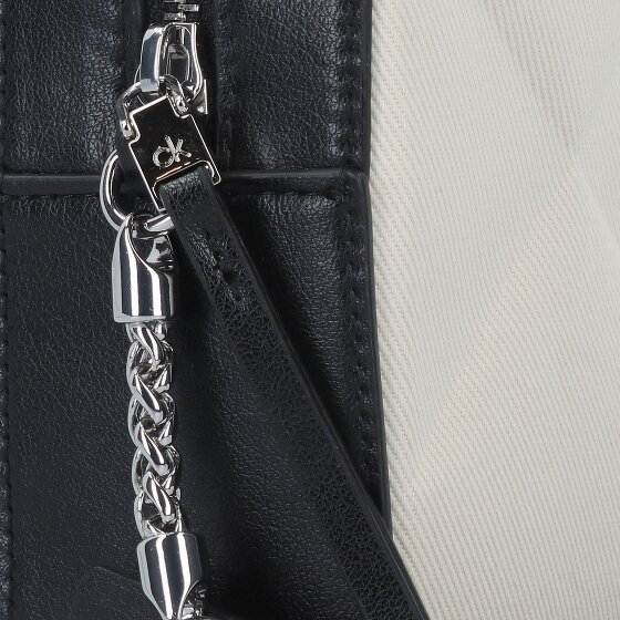 Calvin Klein Quilt Umhängetasche 23 cm Calvin Klein Quilt Umhängetasche 23 cm