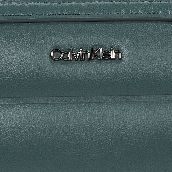 Calvin Klein Line Quilt Umhängetasche 22 cm