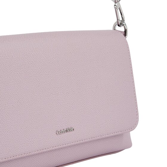 Calvin Klein CK Must Schultertasche 27 cm Calvin Klein CK Must Schultertasche 27 cm