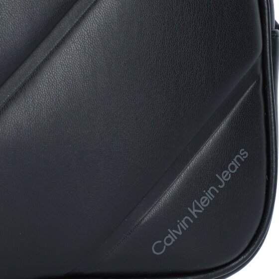 Calvin Klein Jeans Quilted Umhängetasche 19.5 cm