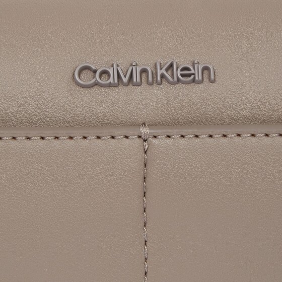Calvin Klein Clean Essential Umhängetasche 20 cm Calvin Klein Clean Essential Umhängetasche 20 cm