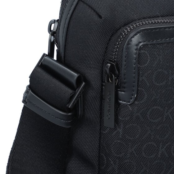 Calvin Klein CK Remote Mini Bag Umhängetasche 17.5 cm Calvin Klein CK Remote Mini Bag Umhängetasche 17.5 cm