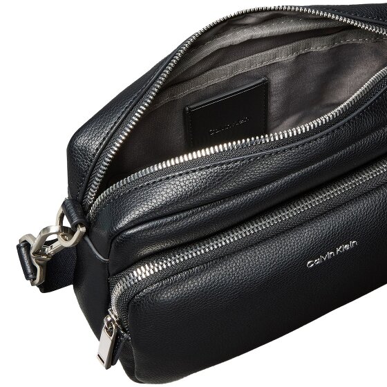 Calvin Klein Raised Umhängetasche 26 cm