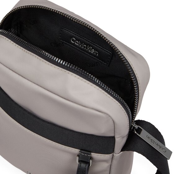 Calvin Klein CK Est. Mini Bag Umhängetasche 17 cm
