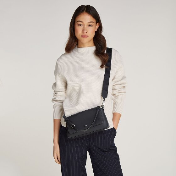 Calvin Klein Ck Must Schultertasche 27 cm