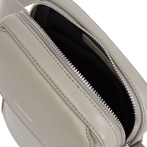 Calvin Klein CK Sleek Umhängetasche 16.5 cm Calvin Klein CK Sleek Umhängetasche 16.5 cm