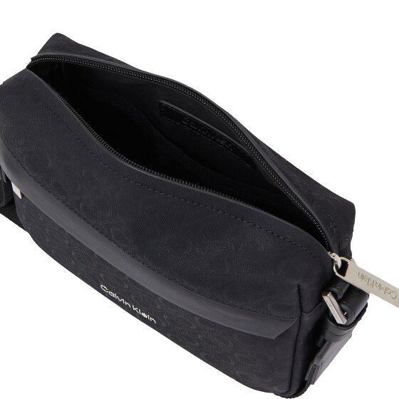 Calvin Klein CK Must Umhängetasche 20.5 cm Calvin Klein CK Must Umhängetasche 20.5 cm