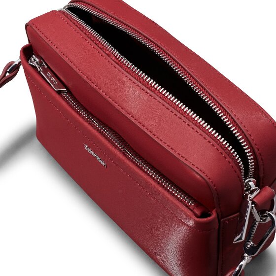 Calvin Klein CK Must Schultertasche 21.5 cm